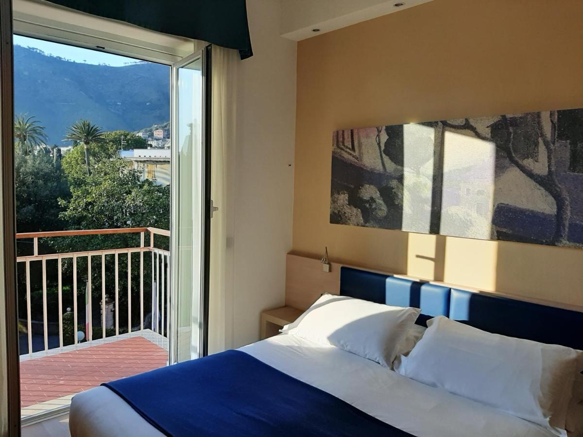 Hotel Esperia Genova Esterno foto
