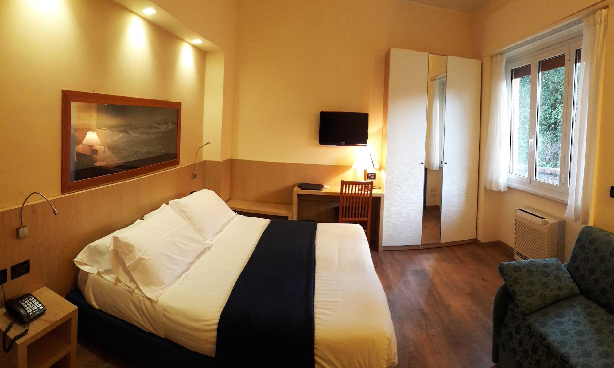 Hotel Esperia Genova Esterno foto