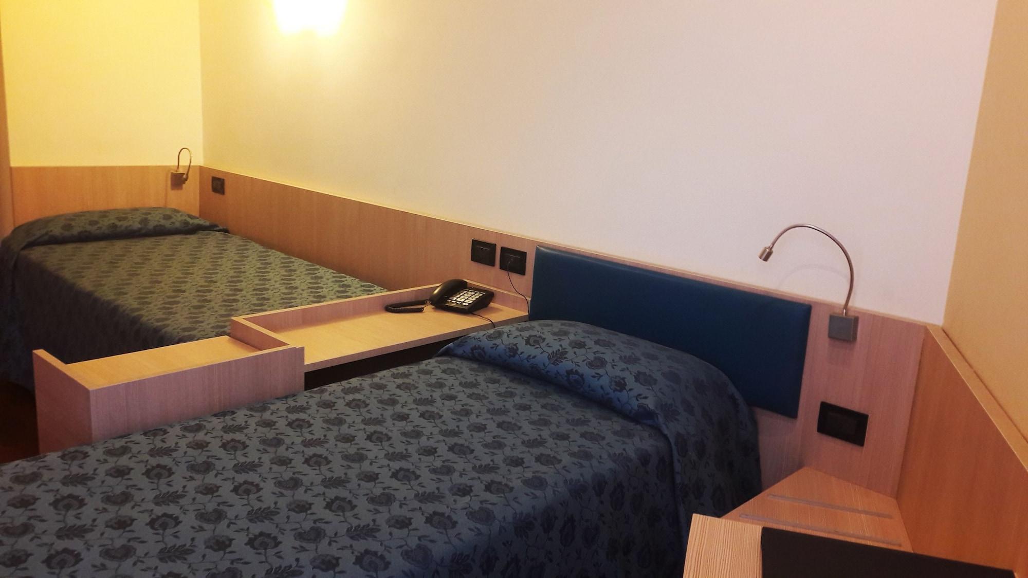 Hotel Esperia Genova Esterno foto