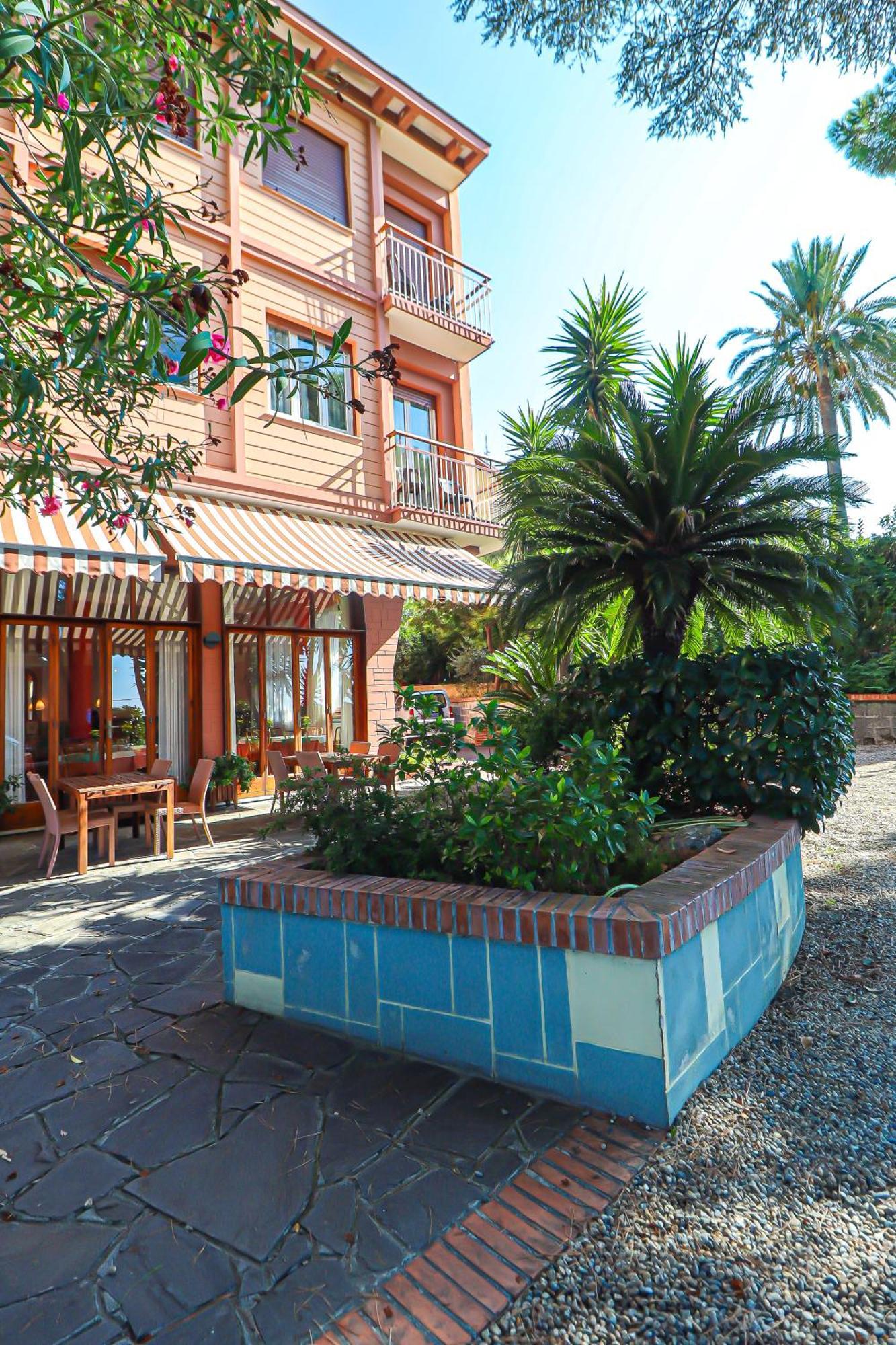 Hotel Esperia Genova Esterno foto