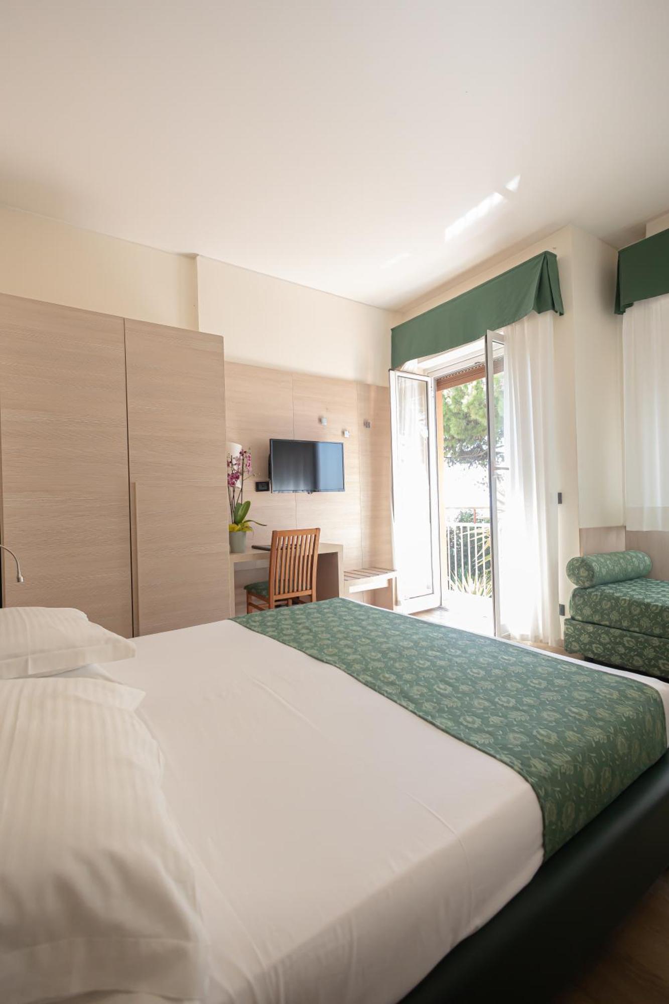 Hotel Esperia Genova Esterno foto
