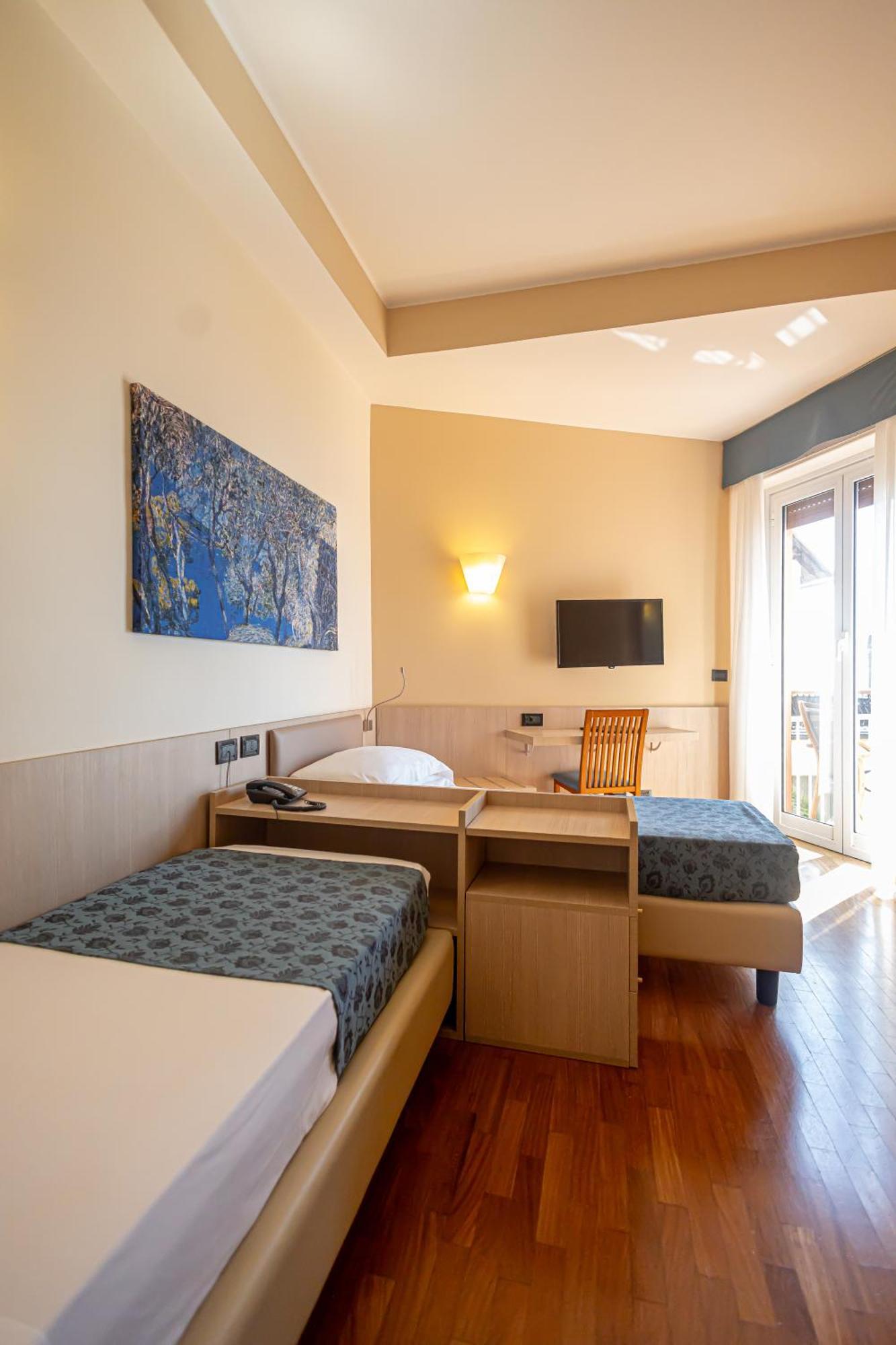 Hotel Esperia Genova Esterno foto