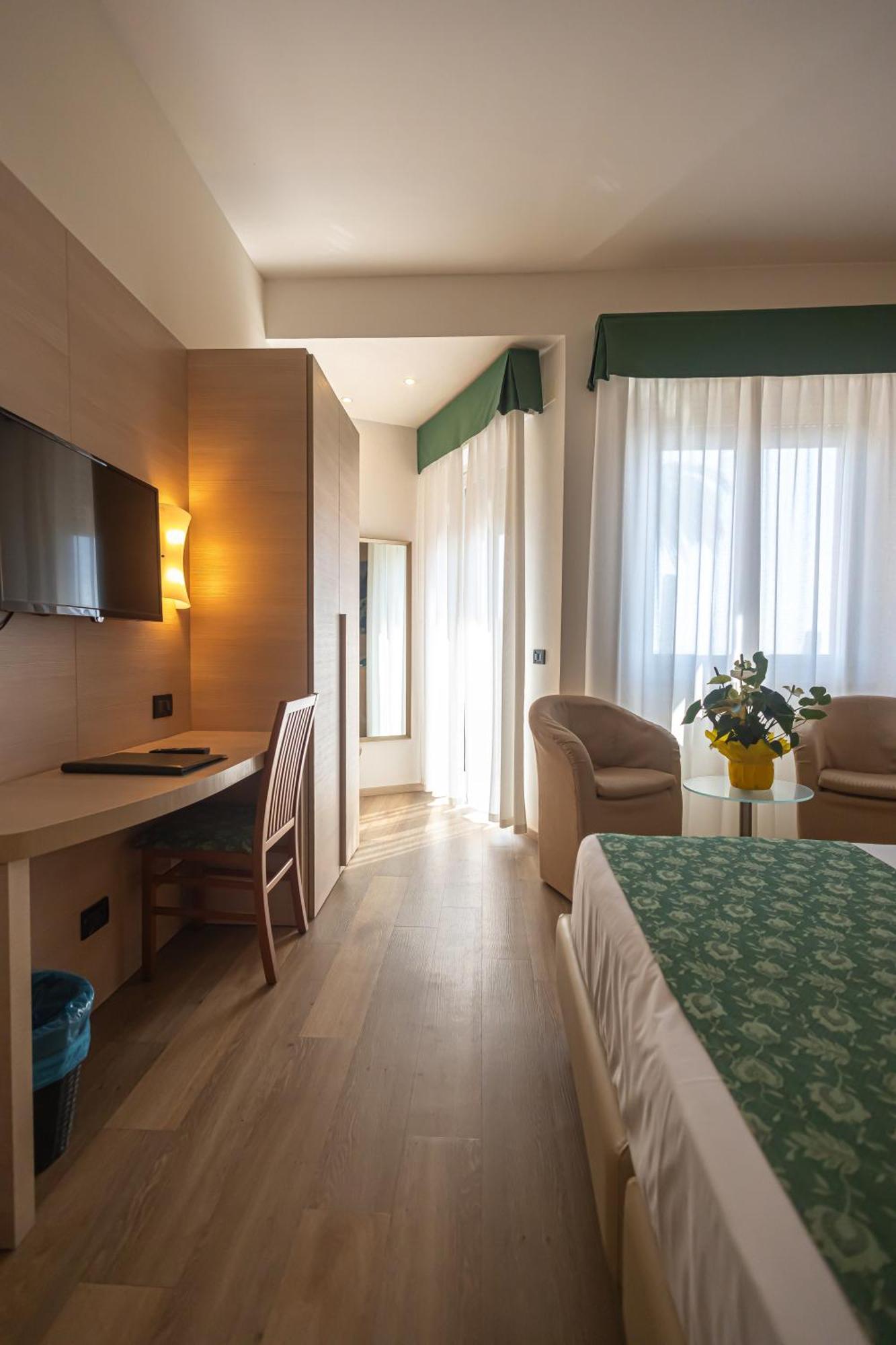 Hotel Esperia Genova Esterno foto