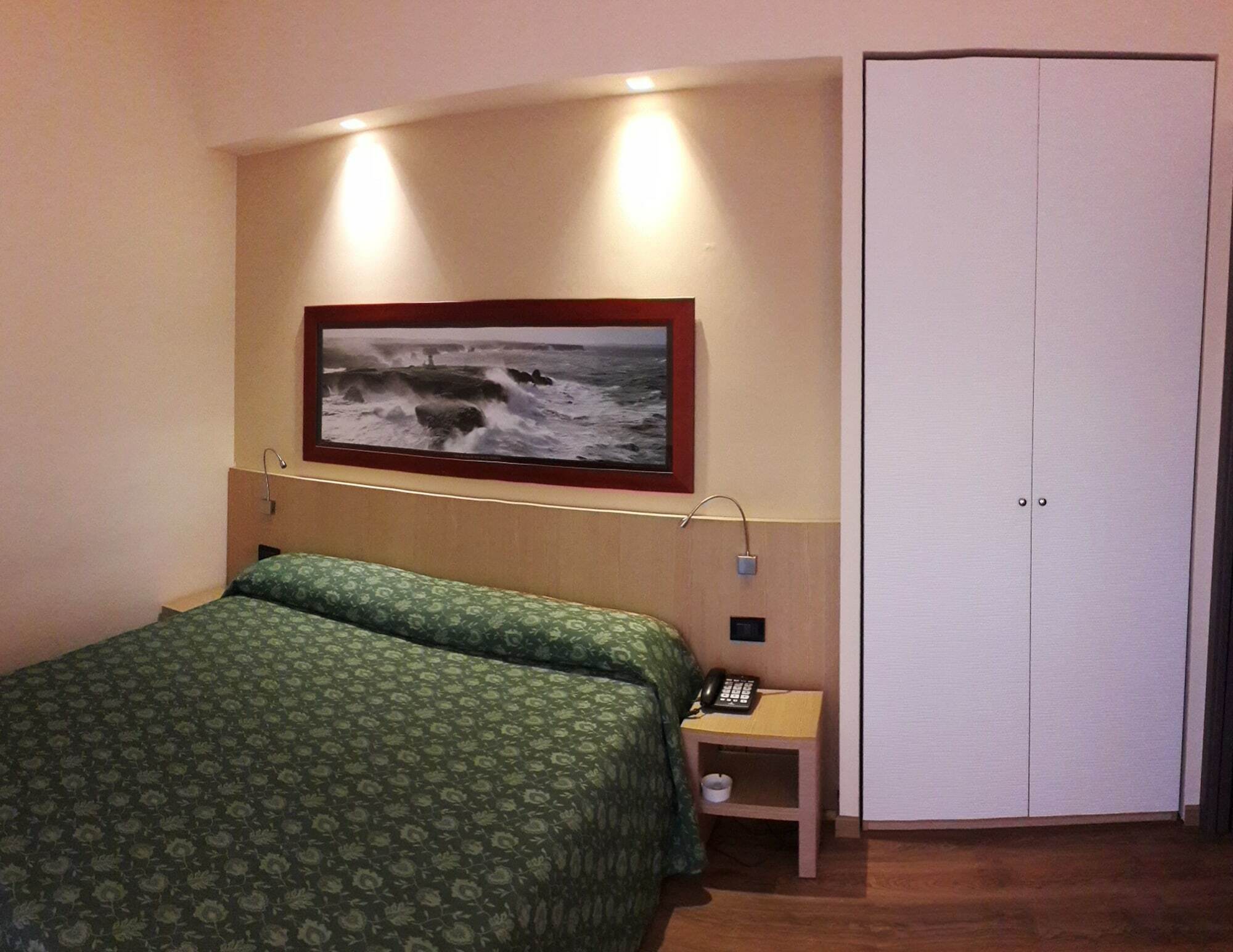 Hotel Esperia Genova Esterno foto